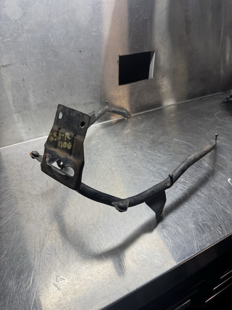 Suzuki GSXR1100 GSXR 1100 Subframe Sub Frame Part Parts Oem Genuine GSX-R