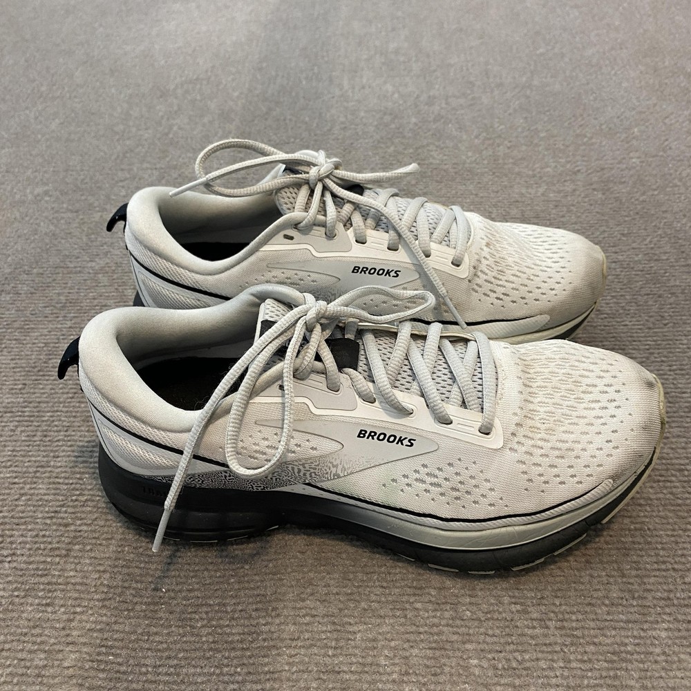 Brooks Running Shoes Womens Size 8.5 Gray Mesh Cushioned Sneakers 1204011B191