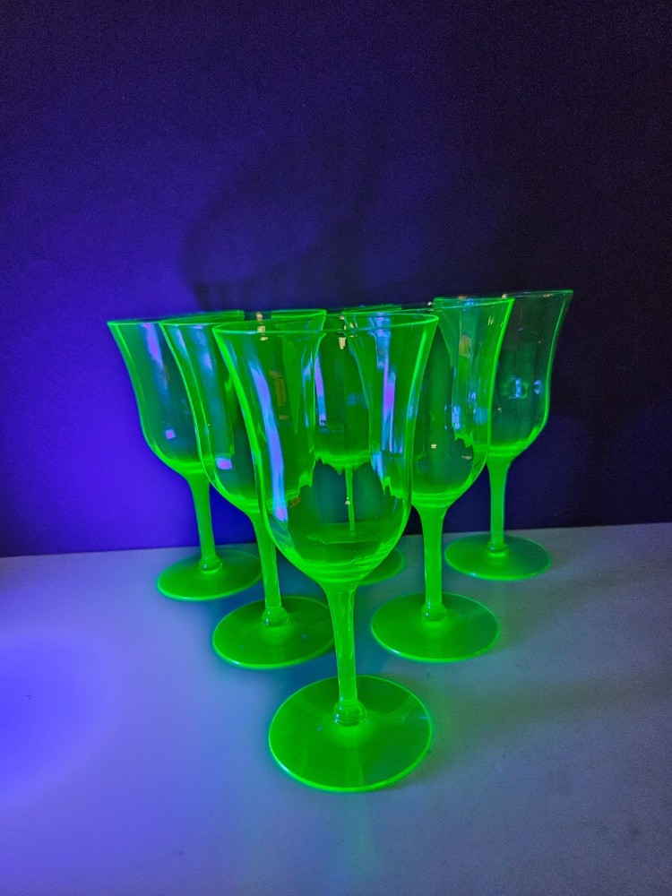 Tiffin (?)  Vintage Green Uranium Glass 16 Panels Goblet 6 7/8