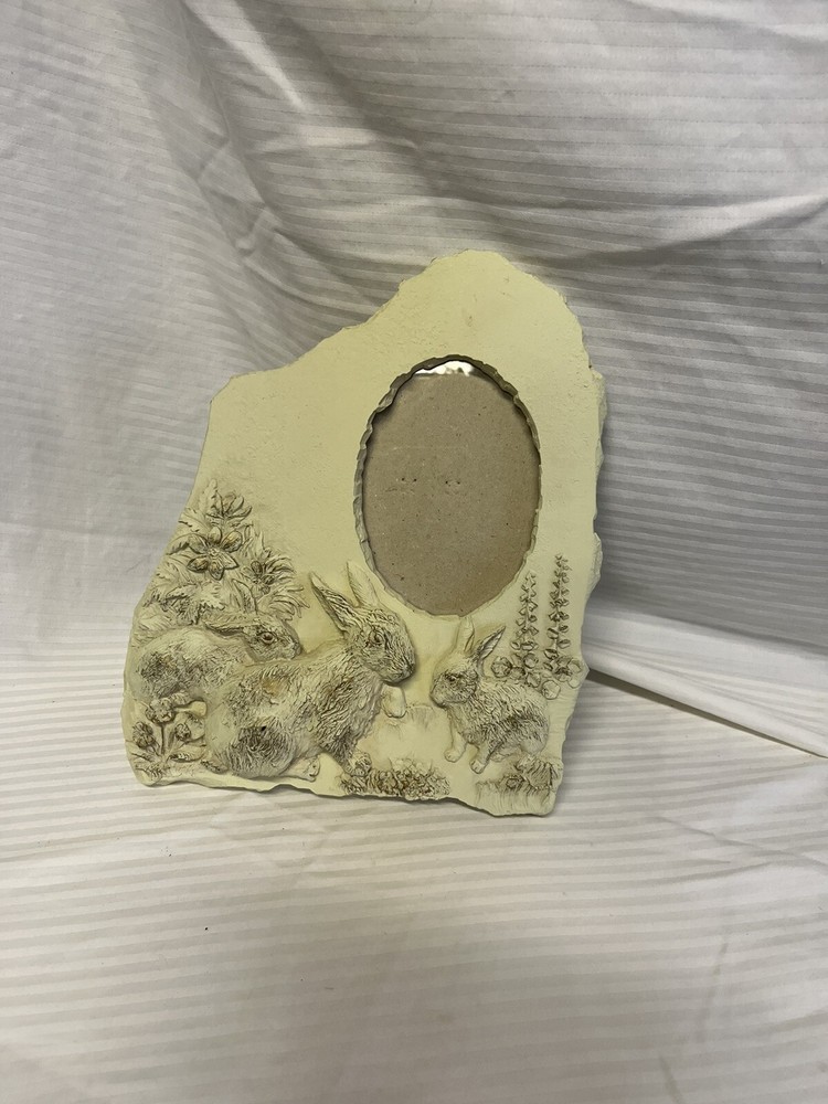 Itart’s Ceramic Bunny Picture Frame Standup Cream Color