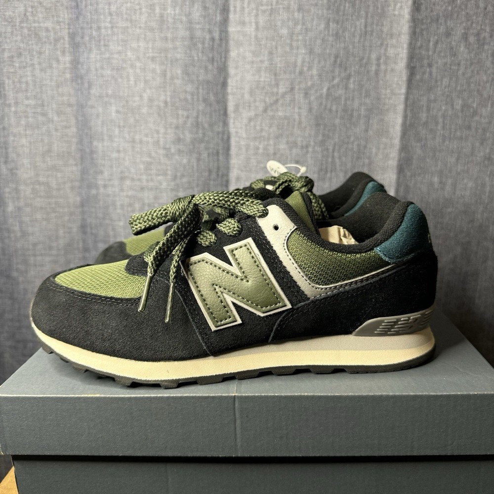 New Balance 574 Black Green Kids Shoes Size 4 New In Box U574KBG