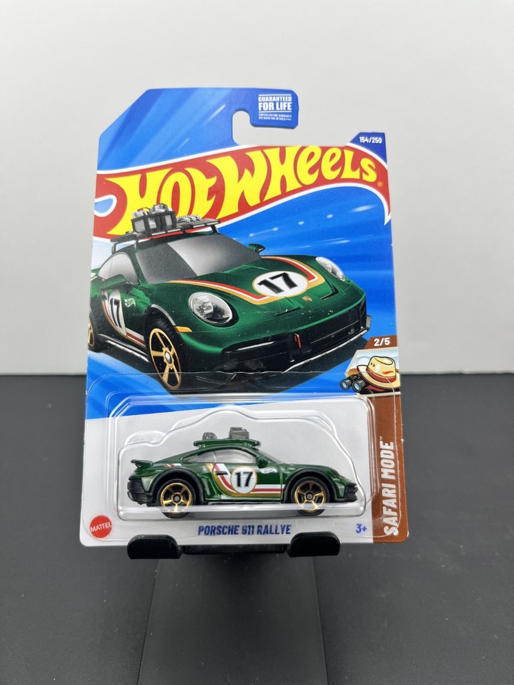 Hot Wheels 2025 Mainline Safari Mode Porsche 911 Rallye Green #154