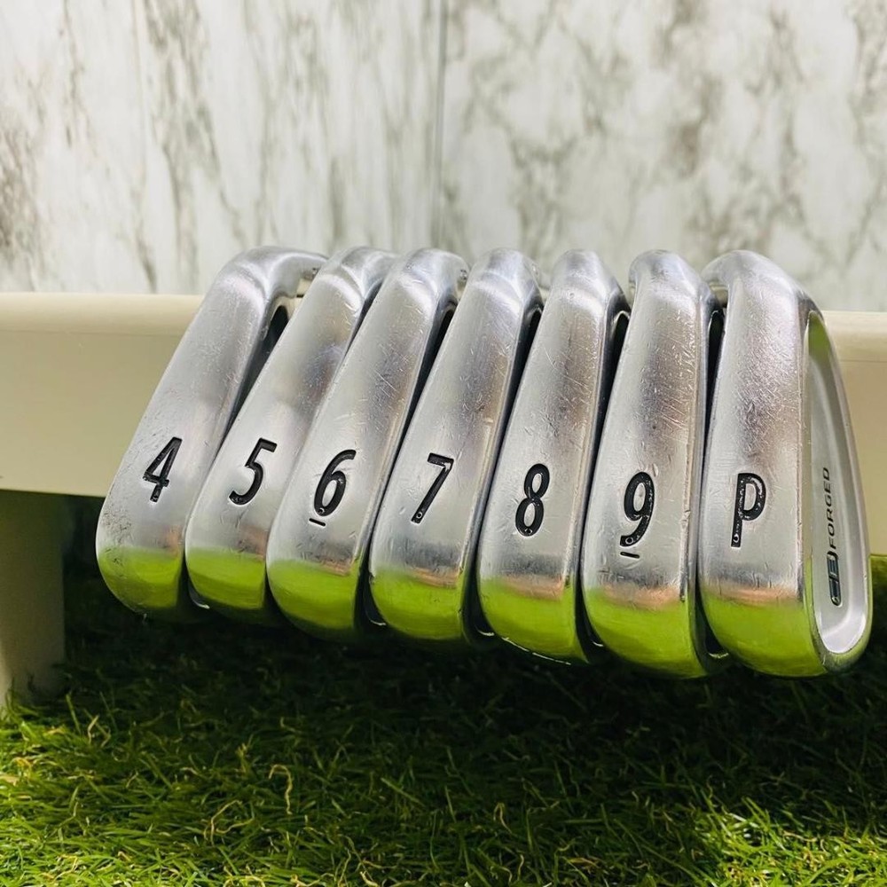 Titleist CB 712 Forged Iron Set 4-PW DG X100 Steel X-Flex Right Hand Japan