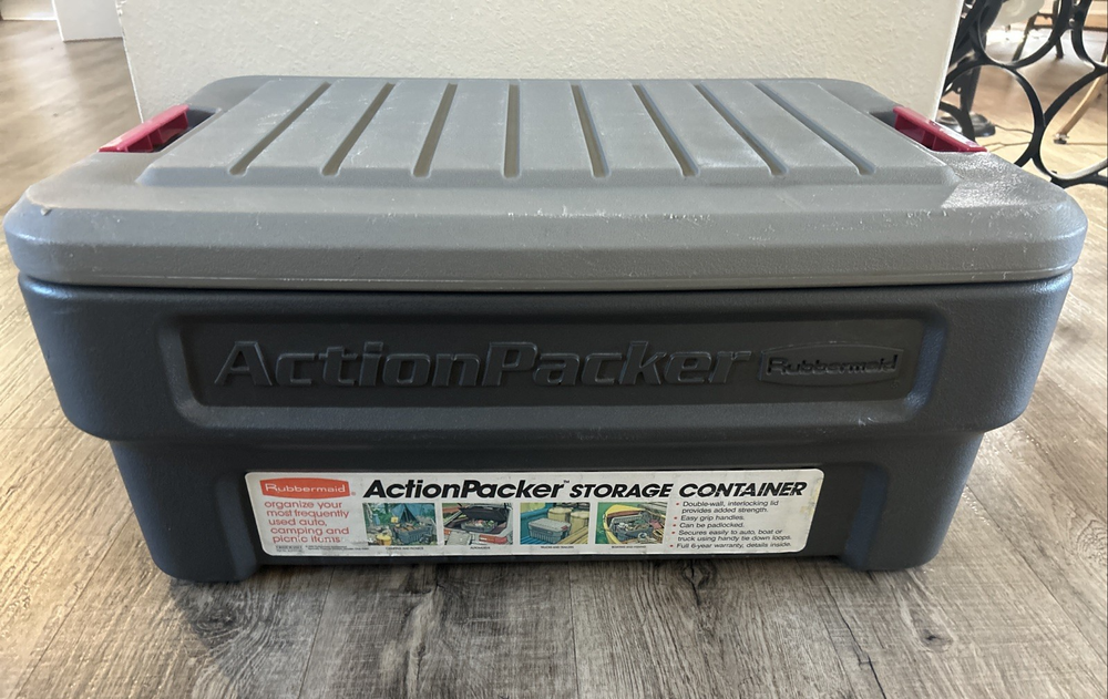 Vintage 1989 Rubbermaid ACTION PACKER Heavy Duty 15.5 gal Storage Tote Bin Tub!