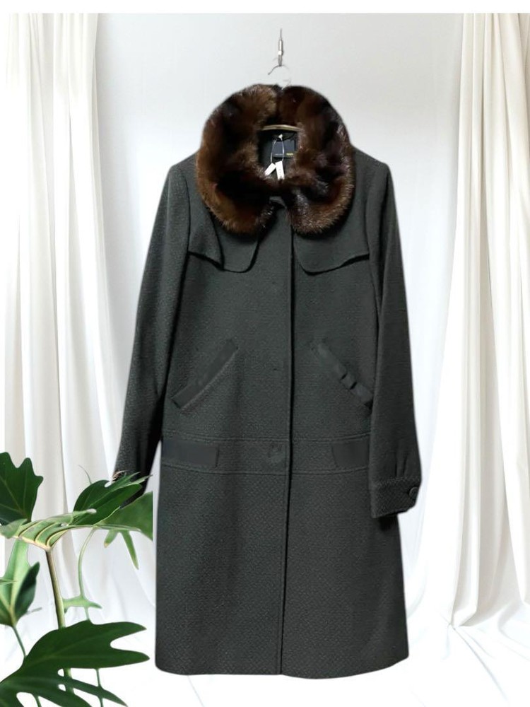 Fendi Lightweight Wool Coat with Mink Collar Size 42 M L Direction