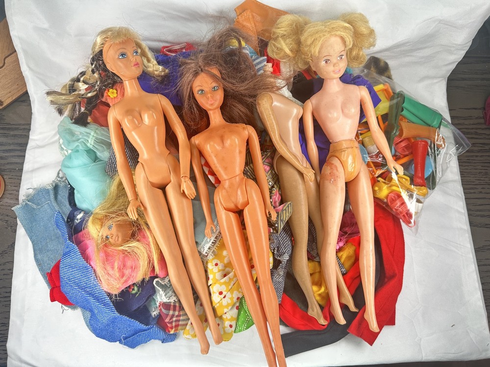 Vintage Barbie Bionic Woman Tuesday Taylor Midge Mixed Accessories Lot