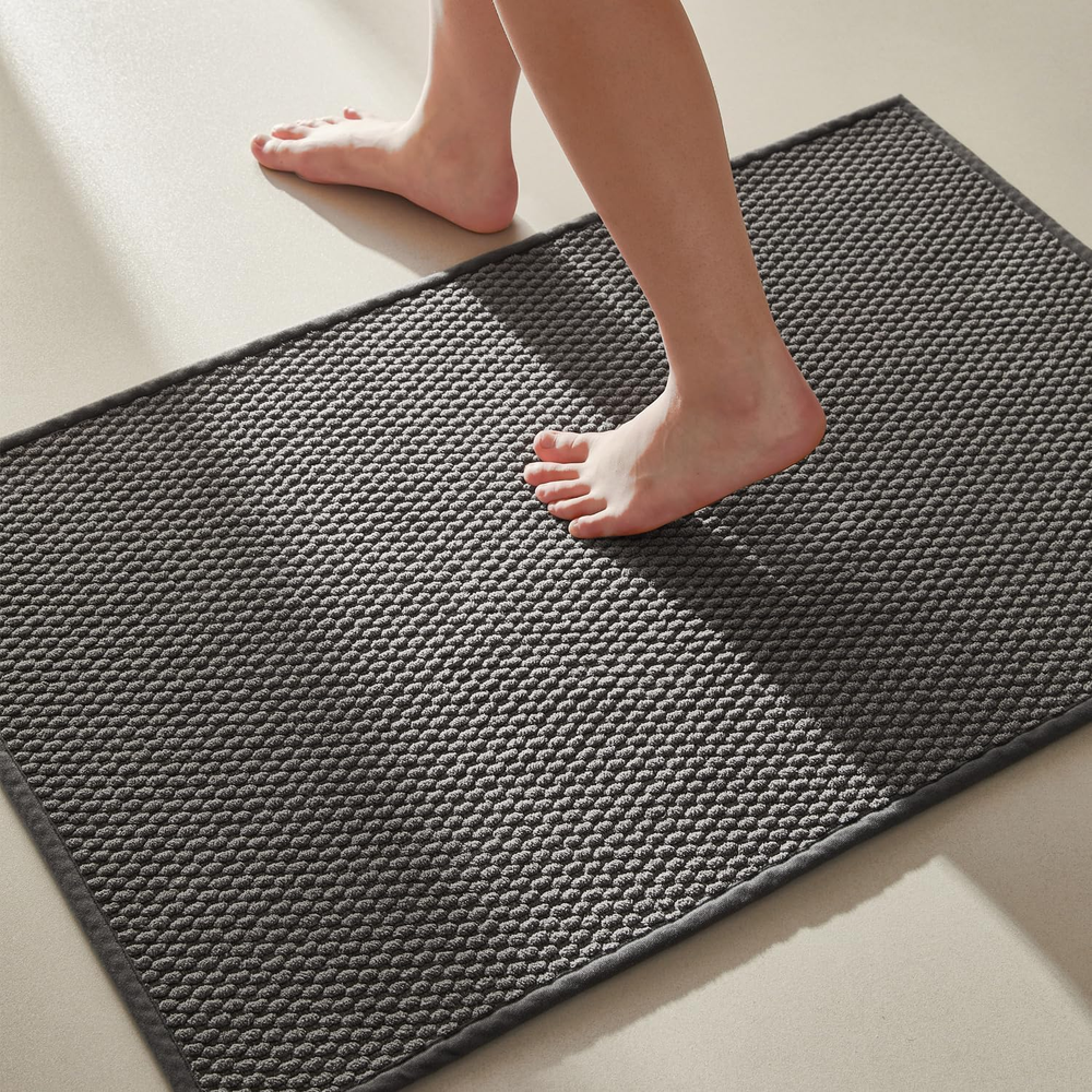 Non-slip quick-dry thin bathroom rug super absorbent washable small bath mat