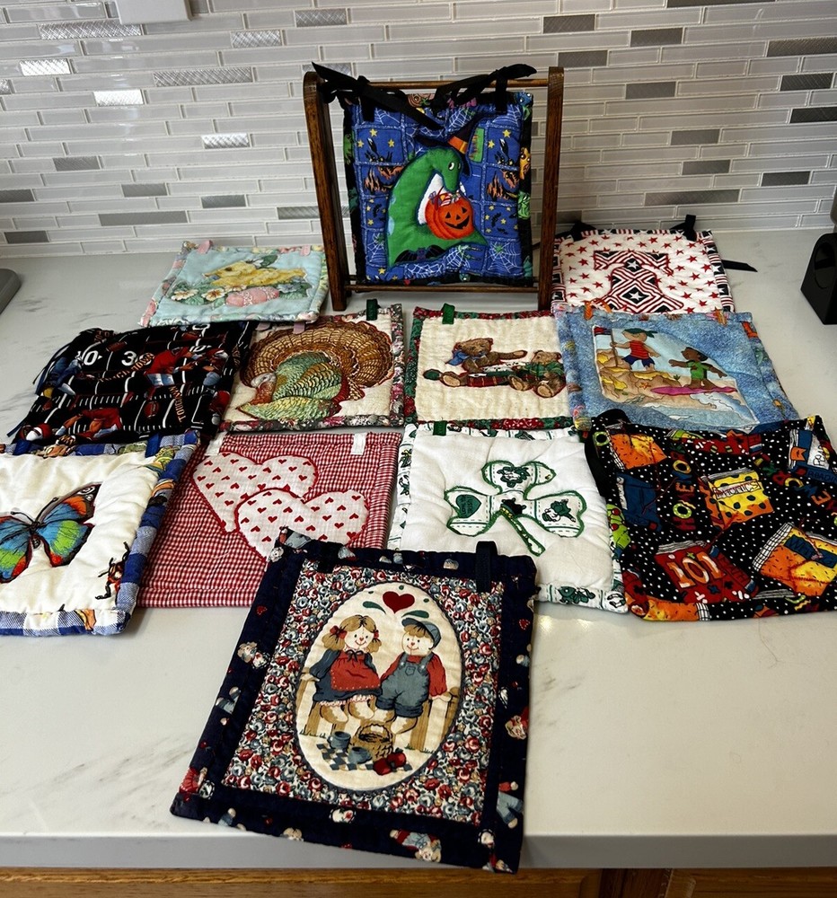 Vintage Seasonal Potholders Set of 12 with Holder Homemade Kitchen Essentials-image