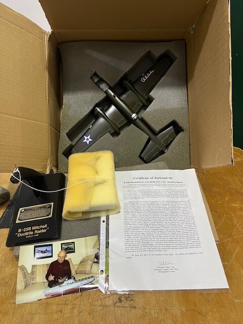 US Army B-25B Mitchell Doolittle Raid Richard Cole Signed Desk Model 1/48 NEW