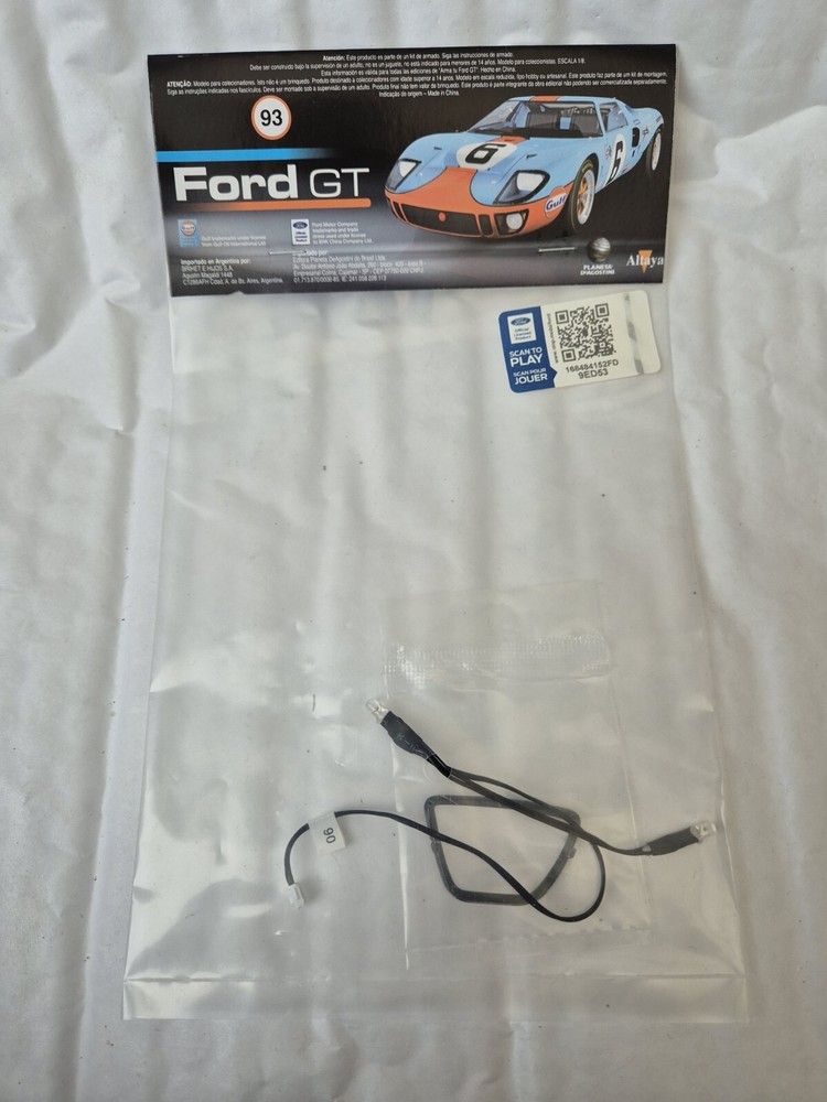 Build Your Own 1/8 Scale Ford GT40 Car Kit - Part 93 by DeAgostini