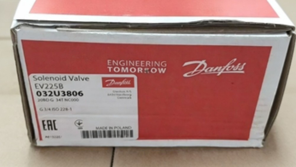 New DANFOSS EV225B 032U3806 Steam Solenoid Valve