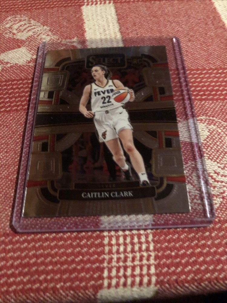 Panini Select ‘24 WNBA Caitlin Clark Base CONCOURSE Rookie #72.