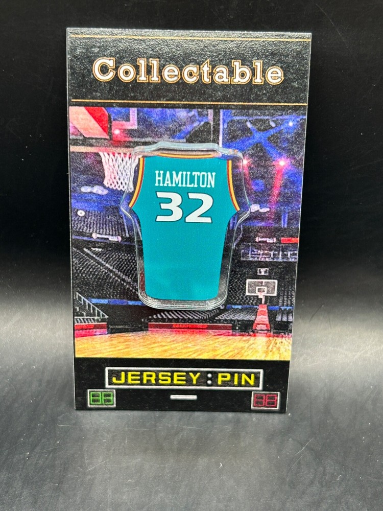 Detroit Piston Richard Hamilton jersey lapel pin-Classic Retro Collectable
