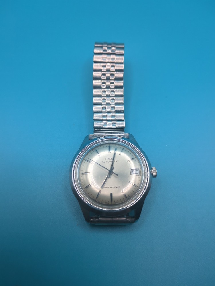 Vintage Timex Automatic Water Resistant Date Mens Watch  