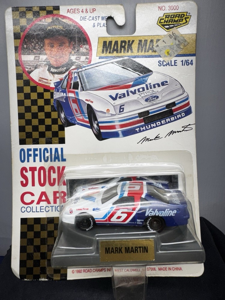 New Road Champs Mark Martin 1992 #6 Valvoline Ford Thunderbird Stock Car 1:64