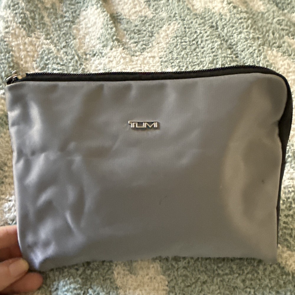 TUMI for Delta Small Zip Pouch Soft Sided Travel Toiletries Case Bag 6