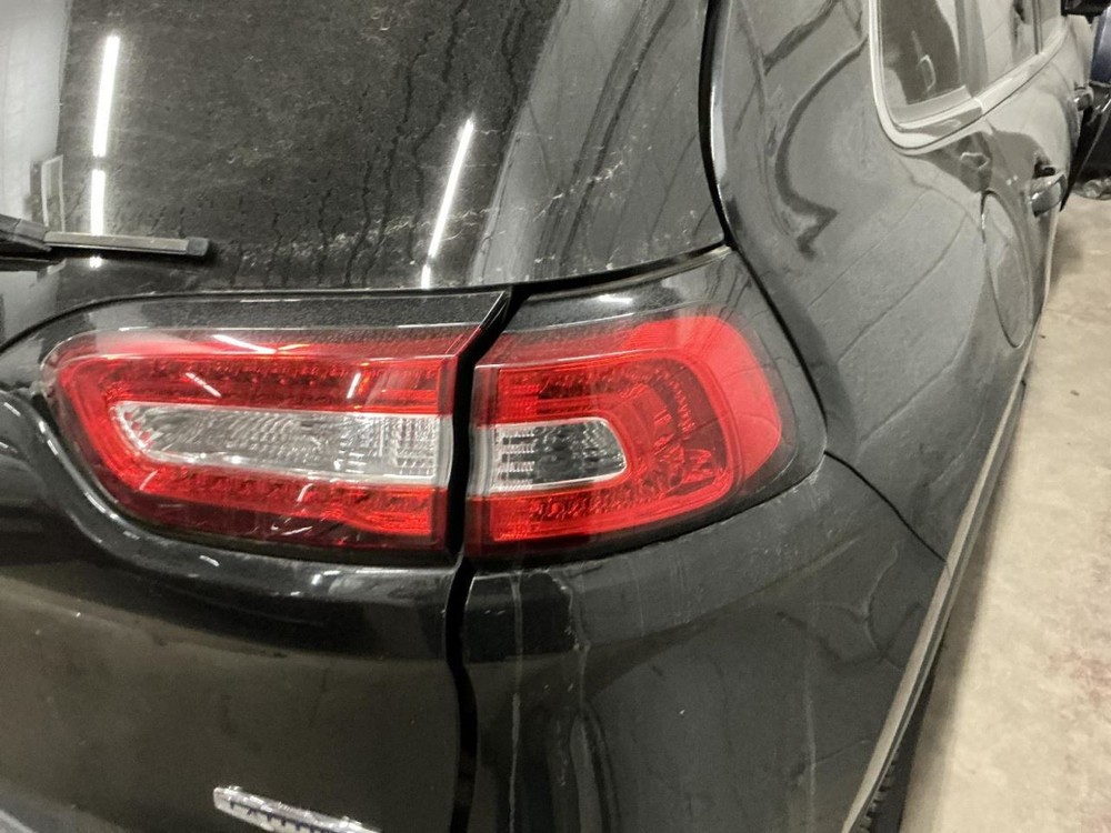 Passenger Tail Light Quarter Panel Mounted LED Fits 14-18 CHEROKEE 4727531
