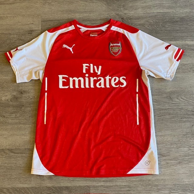 Authentic Arsenal FC Puma Home Kit/Jersey 2014-2015 Size Medium