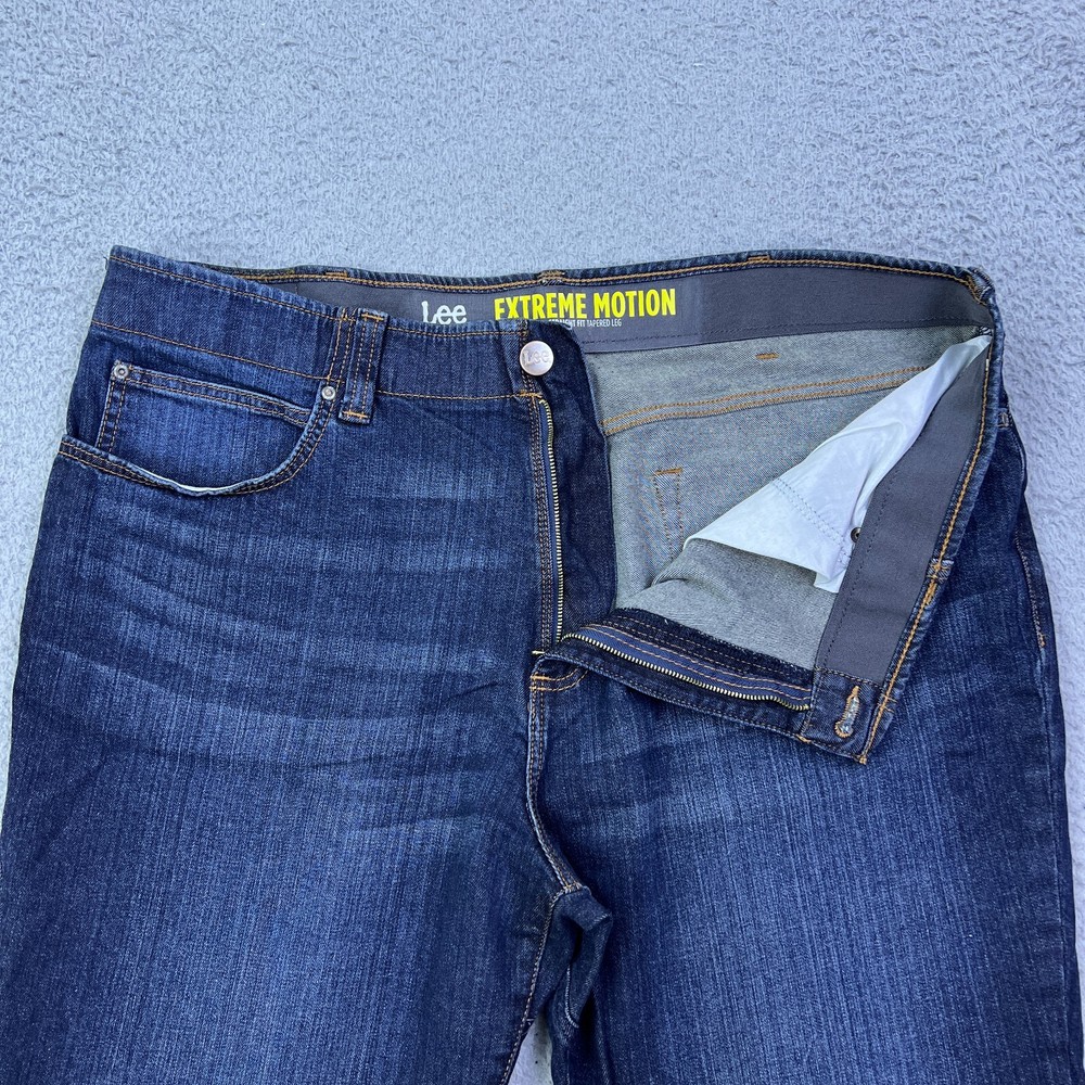 Lee Extreme Motion Straight Tapered Jean 44x34 Blue Stretch Denim