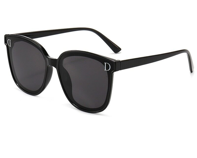 New square large frame sunglasses fashionable retro street photo sunglasses