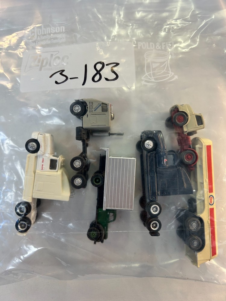 Grab Bag HO Scale Cars 5 Units Lot# 3-183