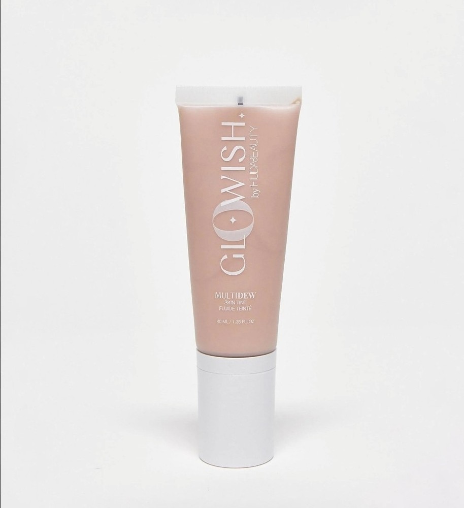 Huda Beauty Glowish Multidew Skin Tint 04 Light Medium 40ml Hydrating Dewy Finish