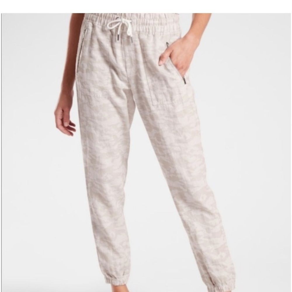 NWT ATHLETA CABO LINEN JOGGER SIZE 6
