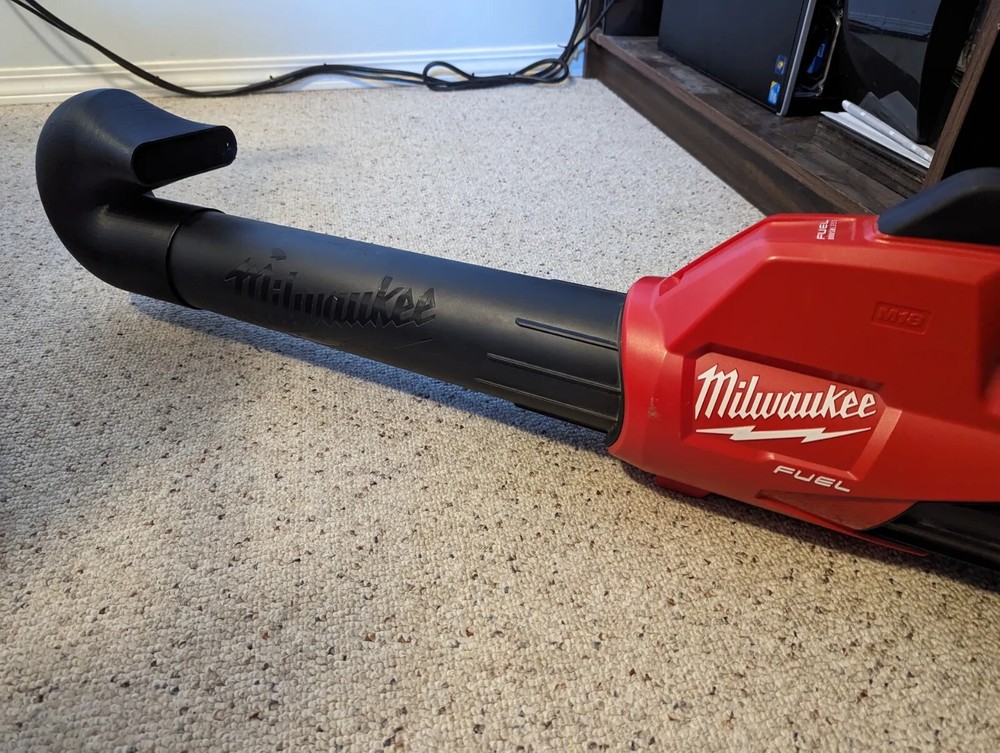 Milwaukee Gutter Cleaning Tool for Leaf Blowers - Roof Attachment