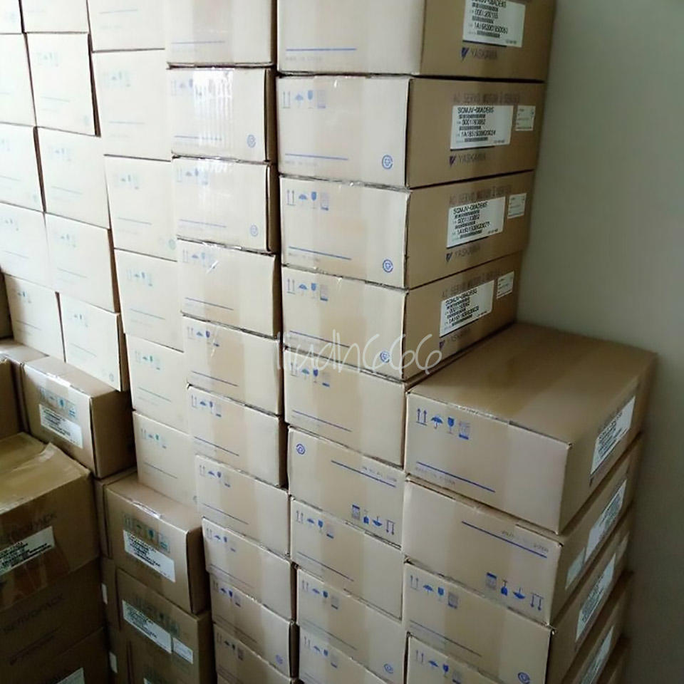 1piece NEW YASKAWA Servo Motor SGMG-55A2AB fedex or DHL