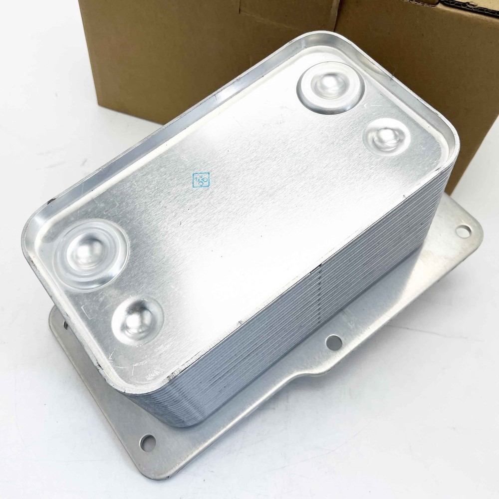 New Oil Cooler for 1889126C91 International DT466 Engines match 441419