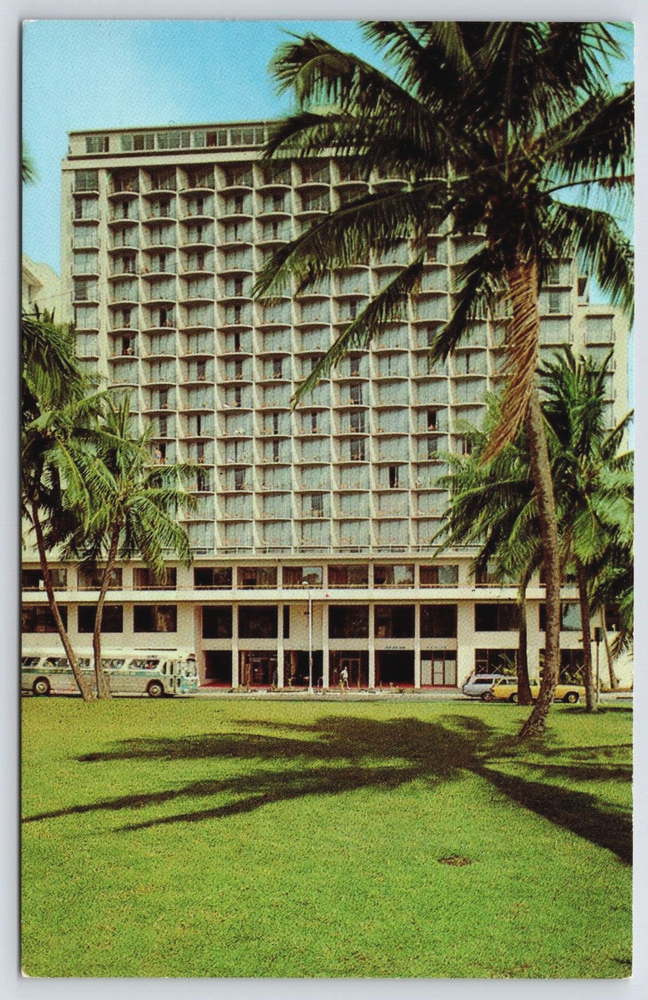 Waikiki Hawaii HI Outrigger East Hotel Exterior View Tour Bus 1978 Postcard D12