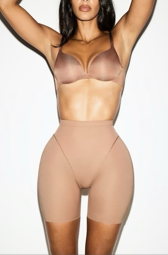 Skims Body - Butt & Hip Enhancing Mid Thigh Padded Short Sienna