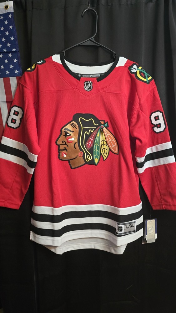 NWT Youth L/XL Red Chicago Blackhawks Jersey - Connor Bedard #98
