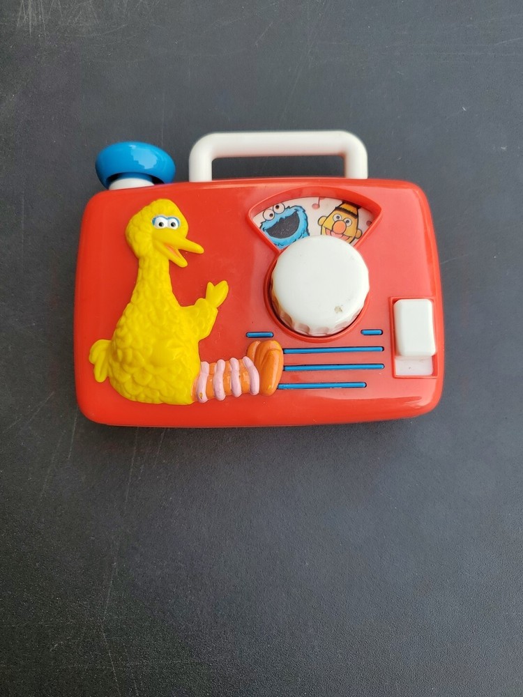 Vintage Illco Sesame Street Wind Up Radio Music *pre-owned*
