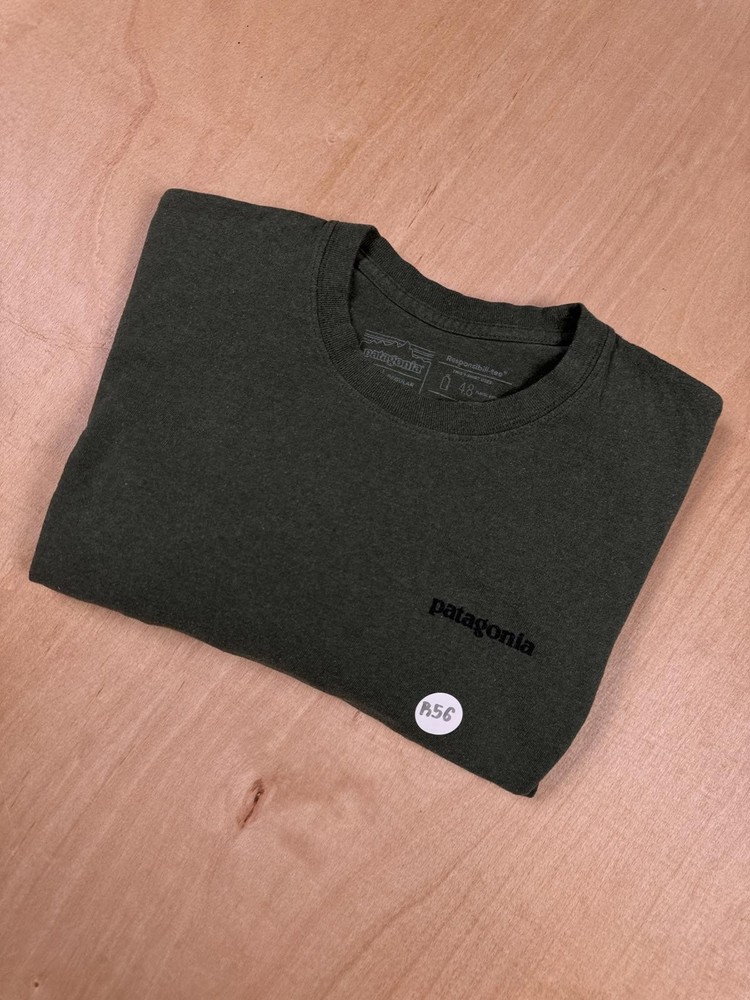 Men’s Patagonia Long Sleeve T-Shirt – Size M