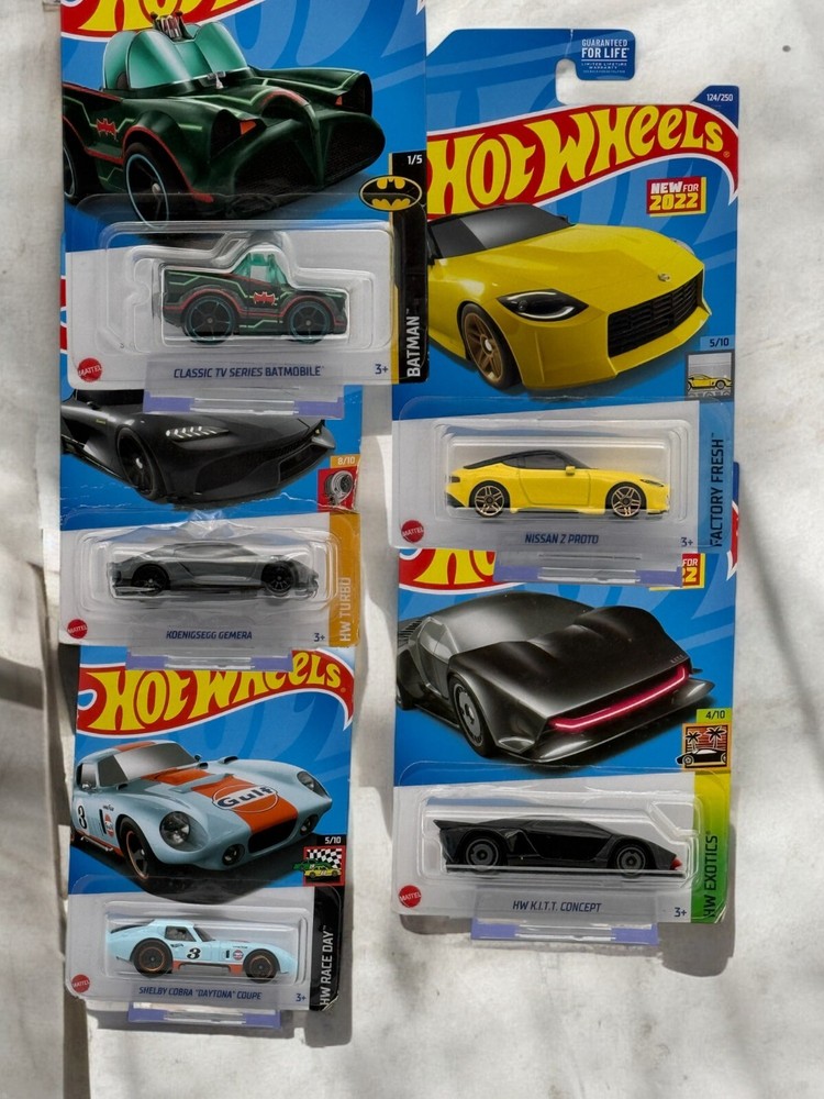 Hot Wheels You Choose Car Collection Shelby Cobra KITT Koenigsegg Nissan Batmobi