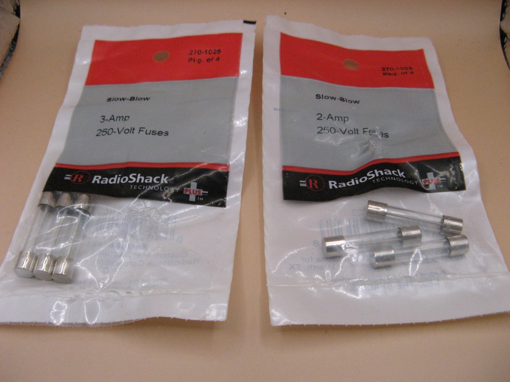 Lot Of 2 Packages Of Radio Shack 2 and 3 amp Fuses 3 Fuses per Package BRAND NEW