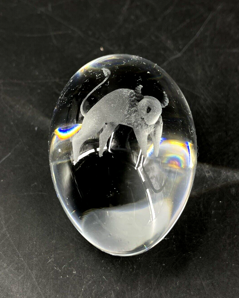 Vintage Etched Engraved Clear Crystal Glass Egg Paperweight Zodiak Taurus Bull