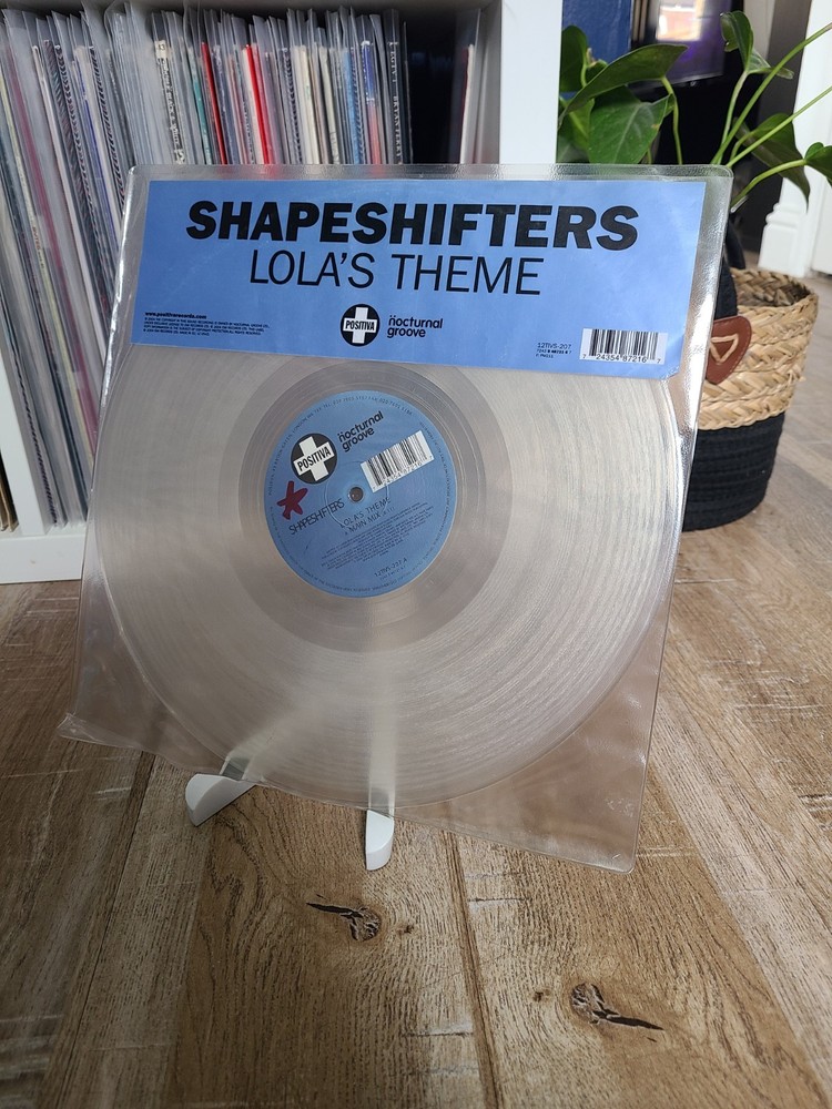 Shapeshifters - Lola's Theme 12