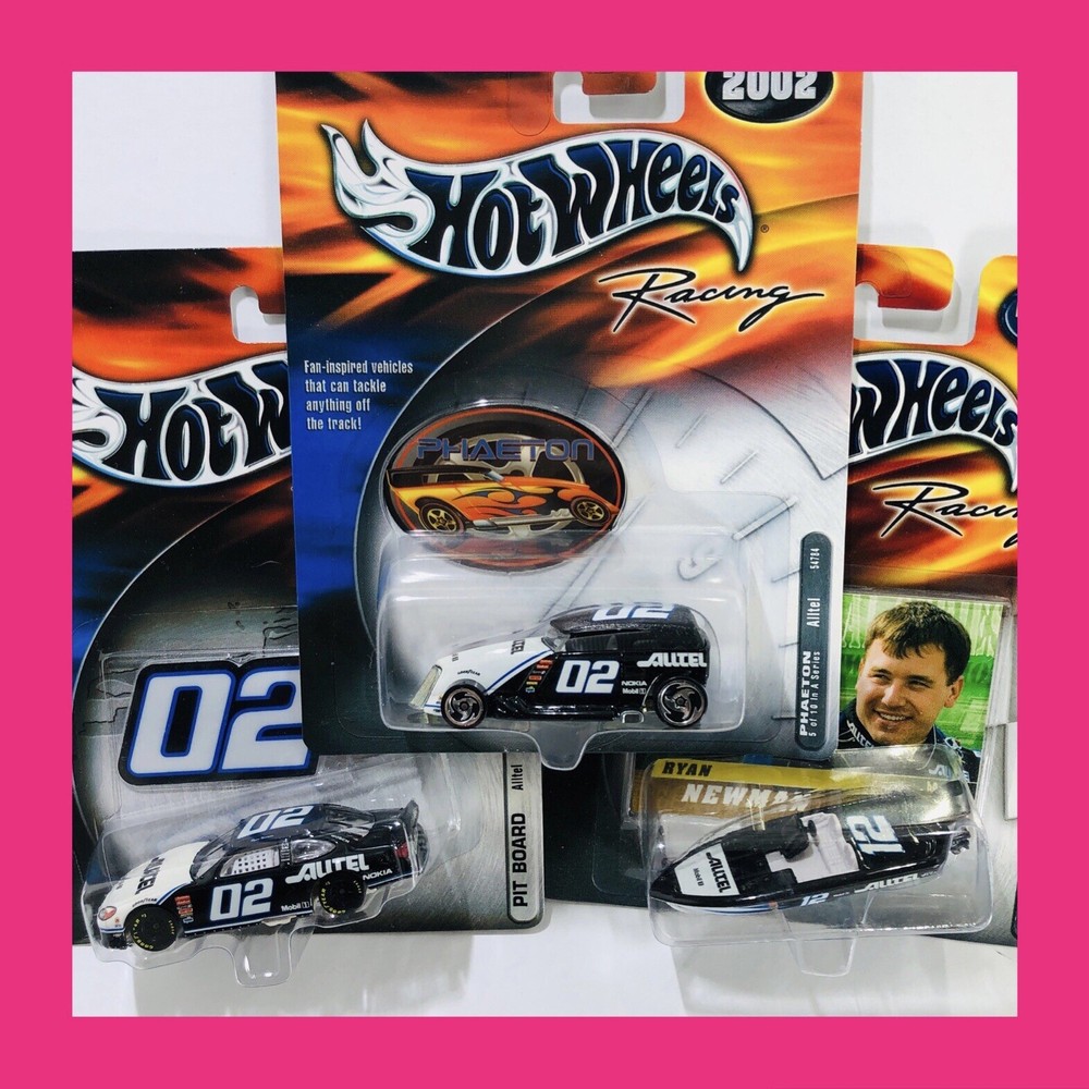HOT WHEELS Pit Board #02 ALLTEL RYAN NEWMAN w/ Bass Boat & Phaeton