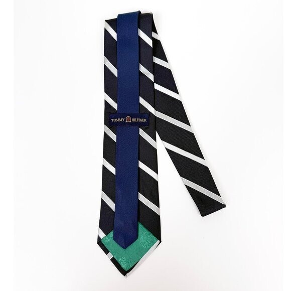 Tommy Hilfiger Mens Black Silver Gray Diagonal Stripe Silk Tie