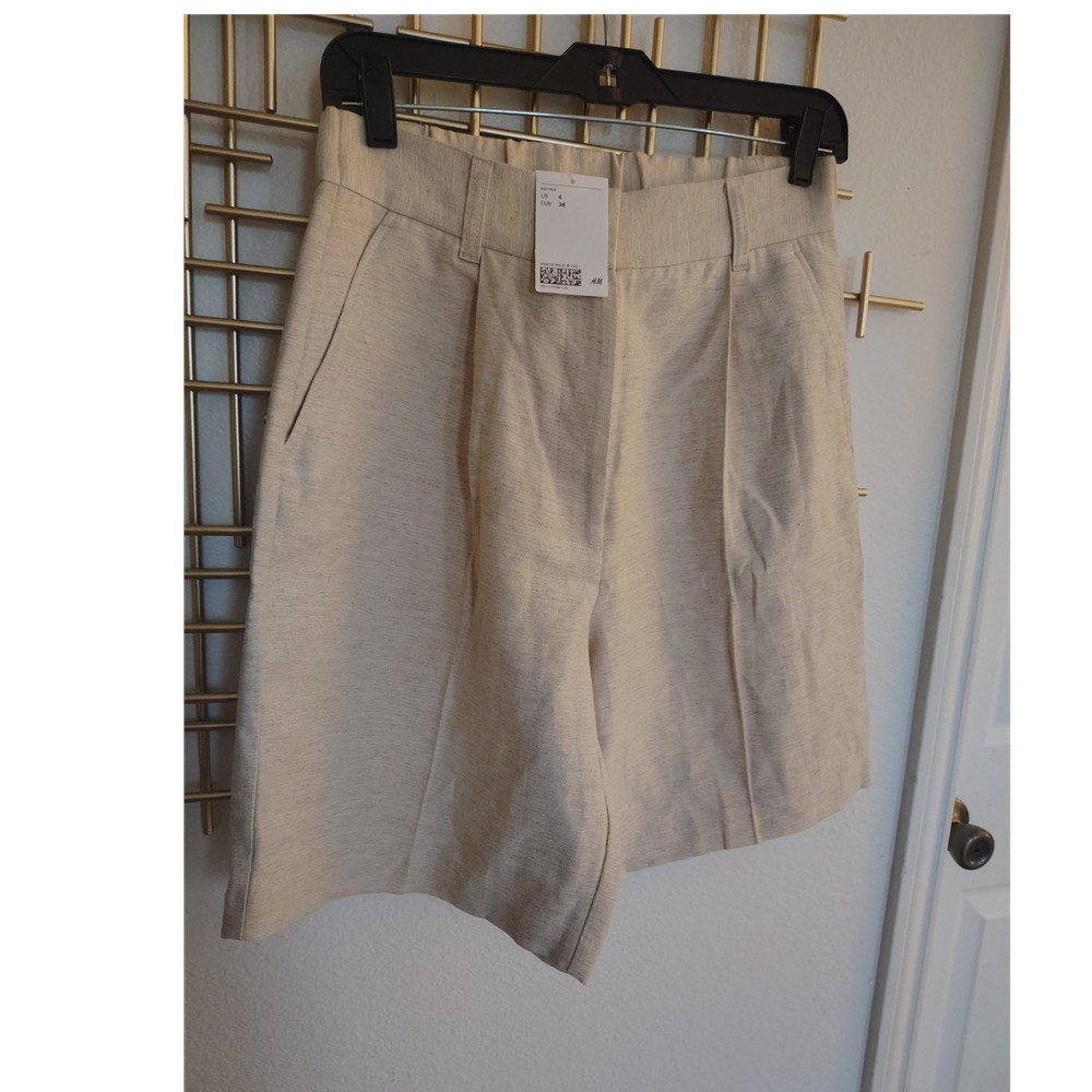 H&M Women's Beige Bermuda Shorts Size 6 Linen Cotton Blend Pleated Pockets