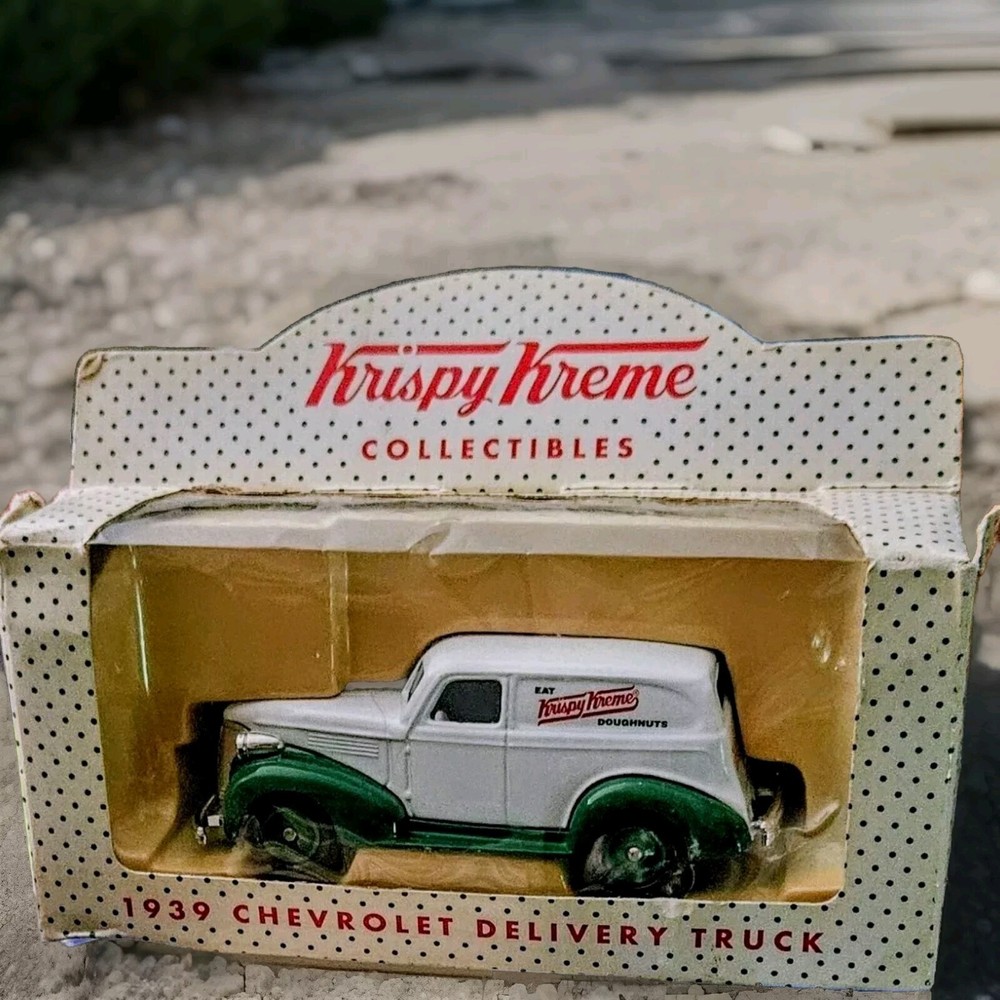 1939 Chevrolet Panel Crispy Cream C/O Model Truck In Original Package.