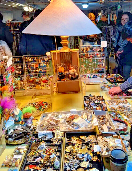 10 lb Junk Drawer Lot Bulk Wholesale Estate Cleanout Old & New Items