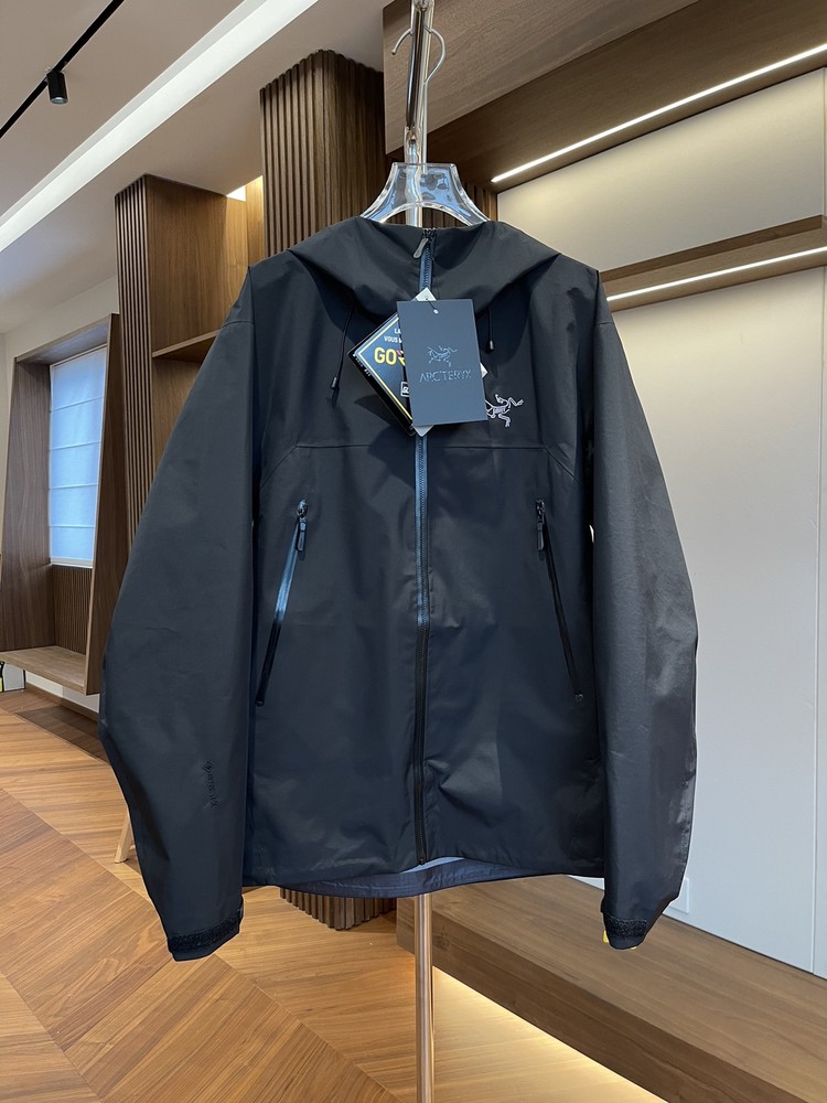 Lightweight Waterproof Ski Hiking Windproof Jacket for Men & Women