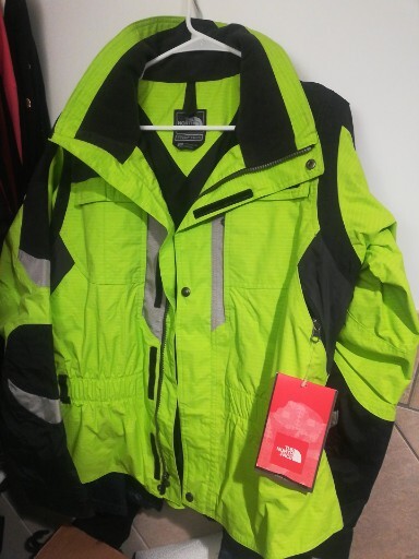 THE NORTH FACE STEEP TECH RENDEZOUS Black Volt Ski Snowboarding Jacket L RARE