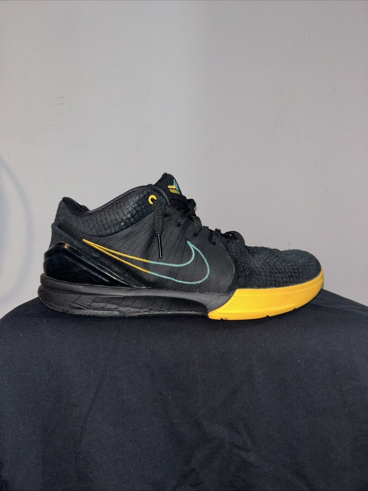 Size 10.5 - Nike Zoom Kobe 4 Protro Snakeskin