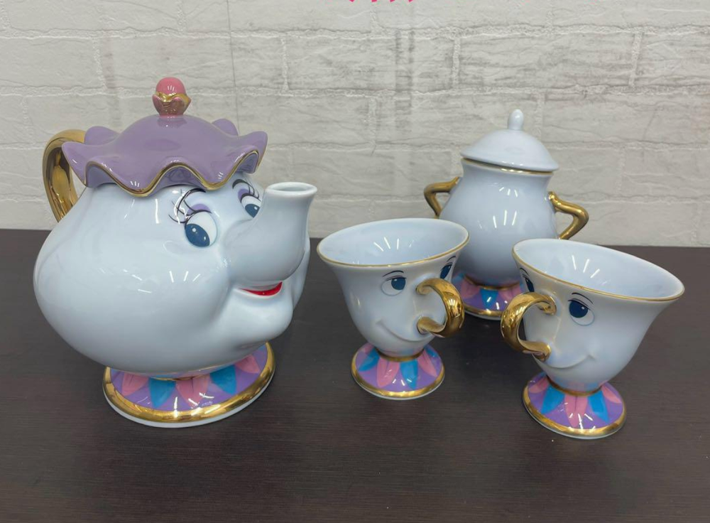 Tokyo Disney Land Beauty and The Beast Mrs. Potts Tea Pot, Chip Cup Set with box