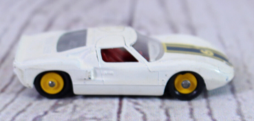 Vintage Matchbox Series Lesney #41 Ford G.T. Racing Car Toy