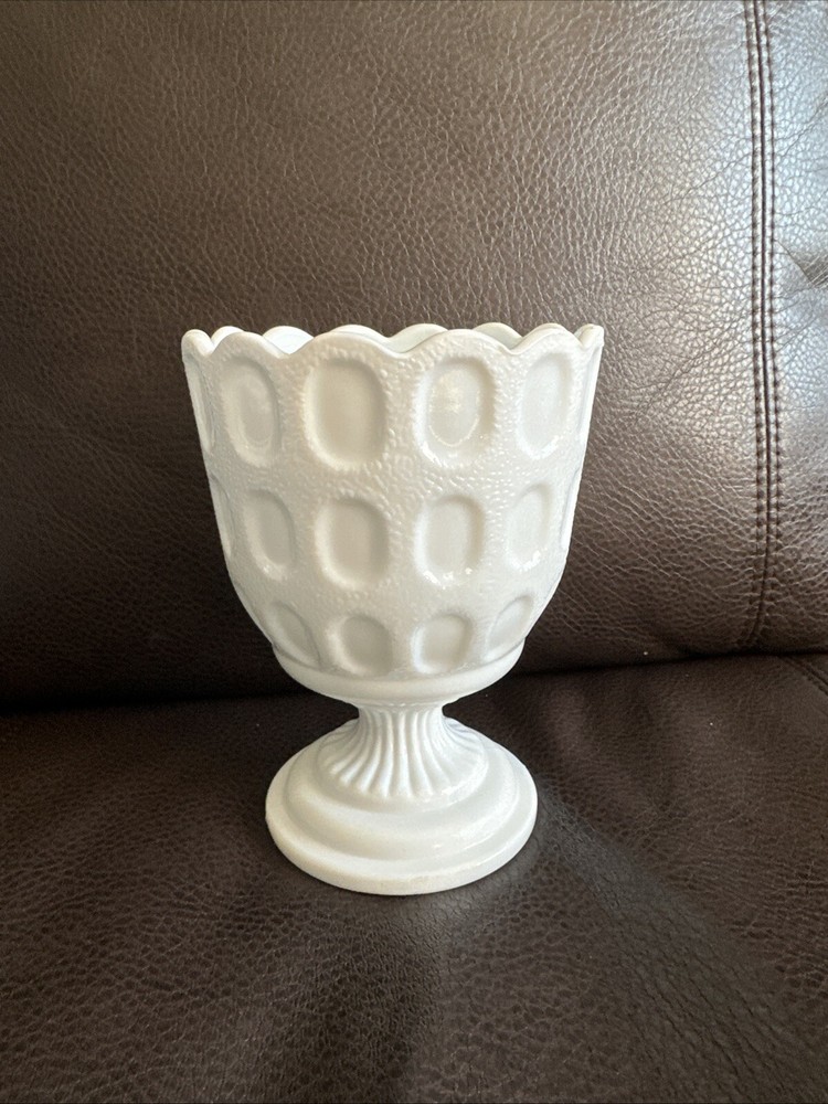 M Brody Thumbprint M4200 White Milk Glass 6 Inch Vase Compote Candy Bowl Planter Excellent Condition